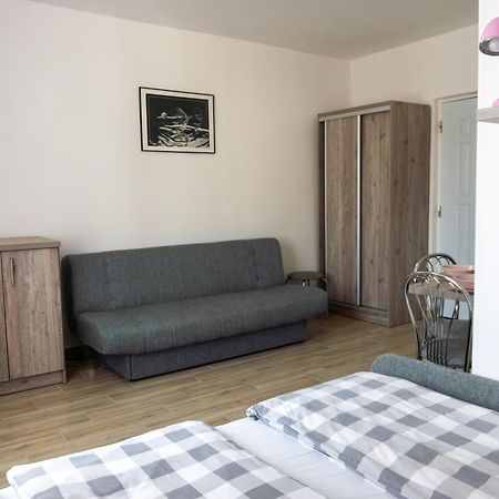 Apartament Larapunta Karwia Zewnętrze zdjęcie